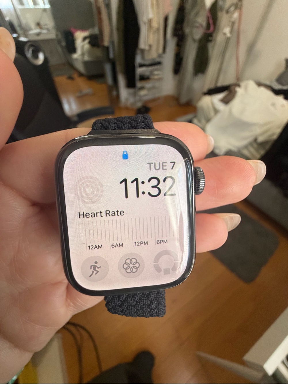 Apple Watch 9 series 41 mm like new - Picture 4 of 8